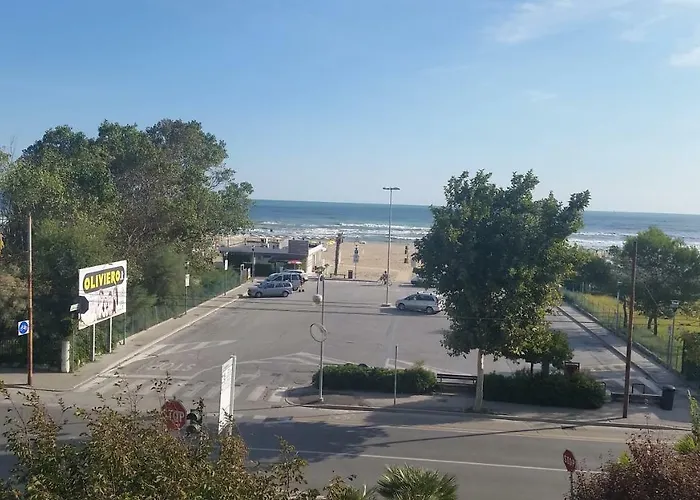 Bettina's Wonderful Flat *